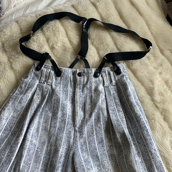 Vtg 80s striped denim pleated front suspender jeans 26 waist - Picture 4 of 13